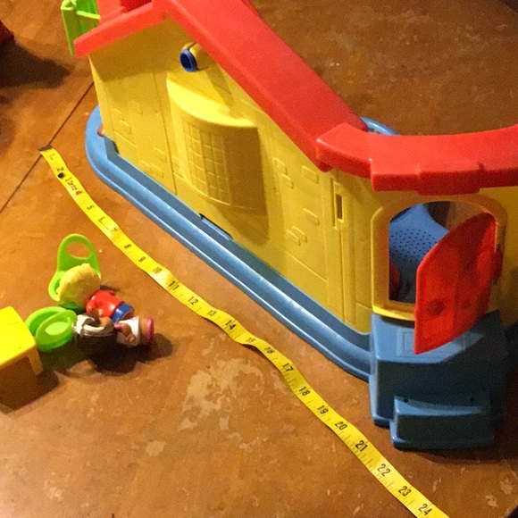 2013 Little People Preschool Place play set - Picture 8 of 11